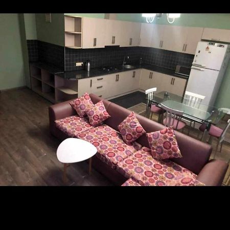 巴统Apt On Gorgasali 94公寓 外观 照片