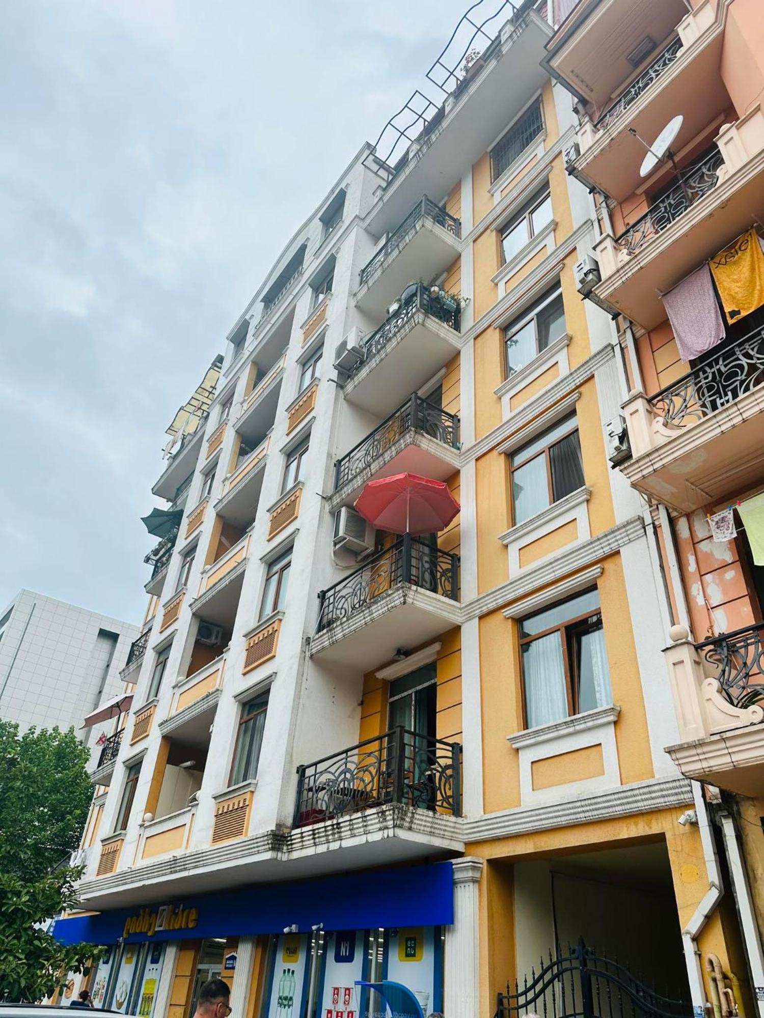 巴统Apt On Gorgasali 94公寓 外观 照片